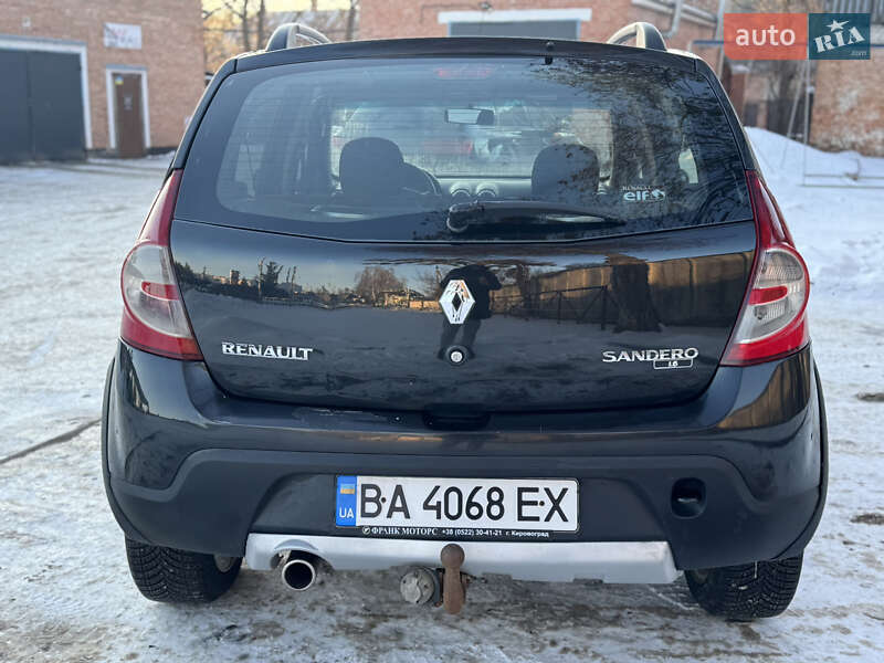 Хэтчбек Renault Sandero 2013 в Лубнах