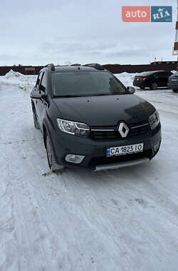 Хэтчбек Renault Sandero 2021 в Умани