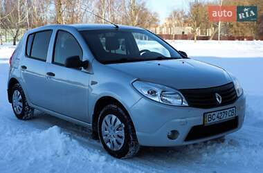 Хэтчбек Renault Sandero 2009 в Александрие