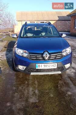 Хэтчбек Renault Sandero 2021 в Градижске