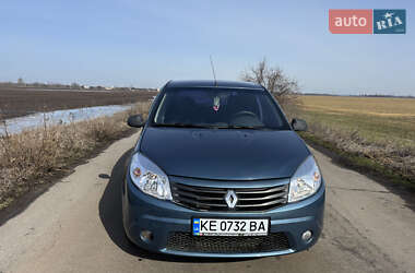 Хетчбек Renault Sandero 2011 в Новомосковську