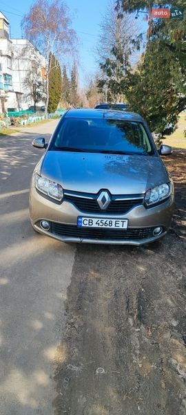 Renault Sandero 2013