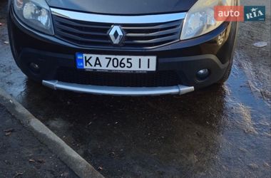 Хэтчбек Renault Sandero 2013 в Киеве