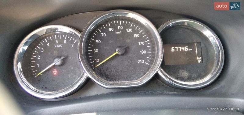 Хетчбек Renault Sandero 2013 в Ромнах