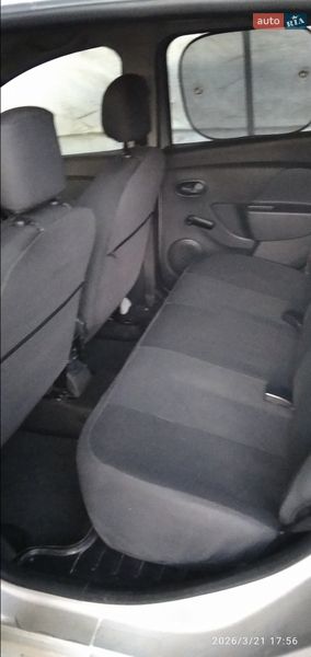 Хетчбек Renault Sandero 2013 в Ромнах