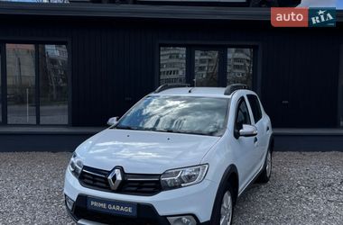 Хэтчбек Renault Sandero 2017 в Полтаве