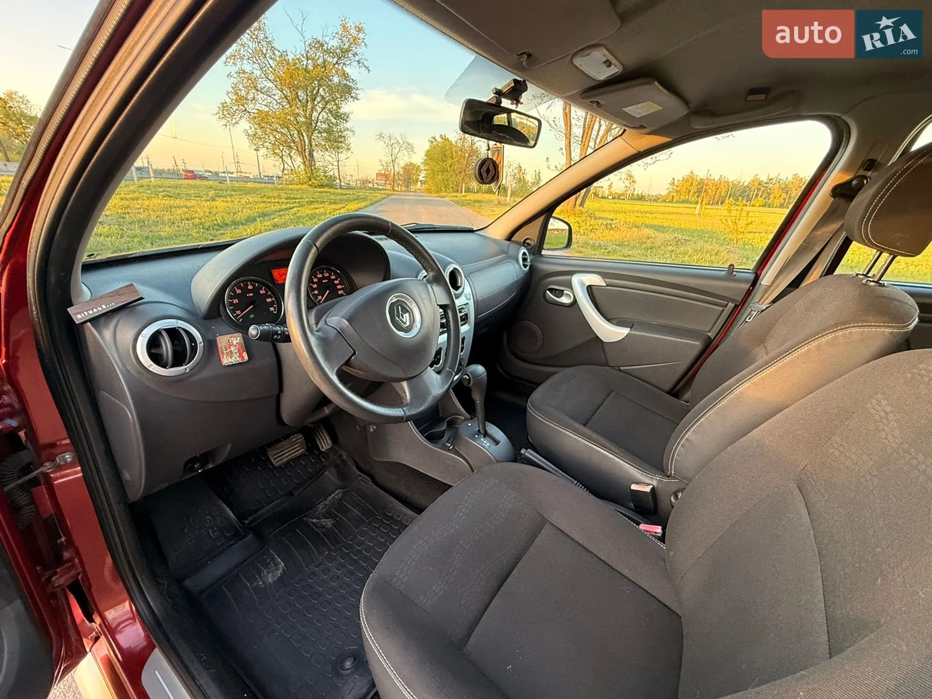 2012 Renault Sandero - мініатюра 17