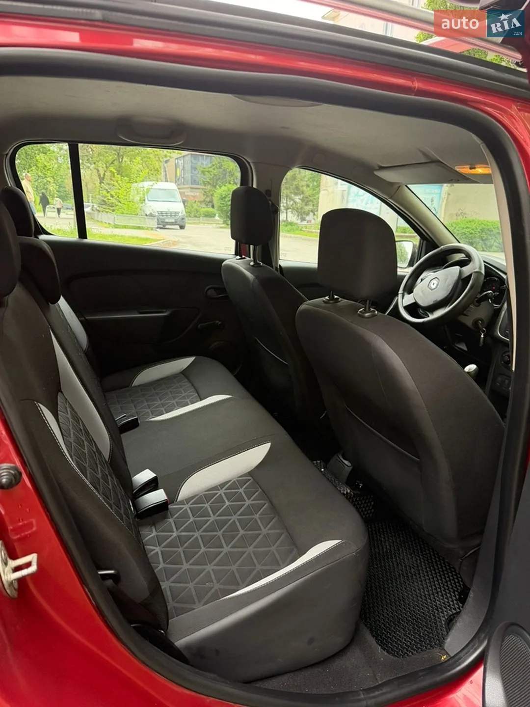 2013 Renault Sandero - мініатюра 11