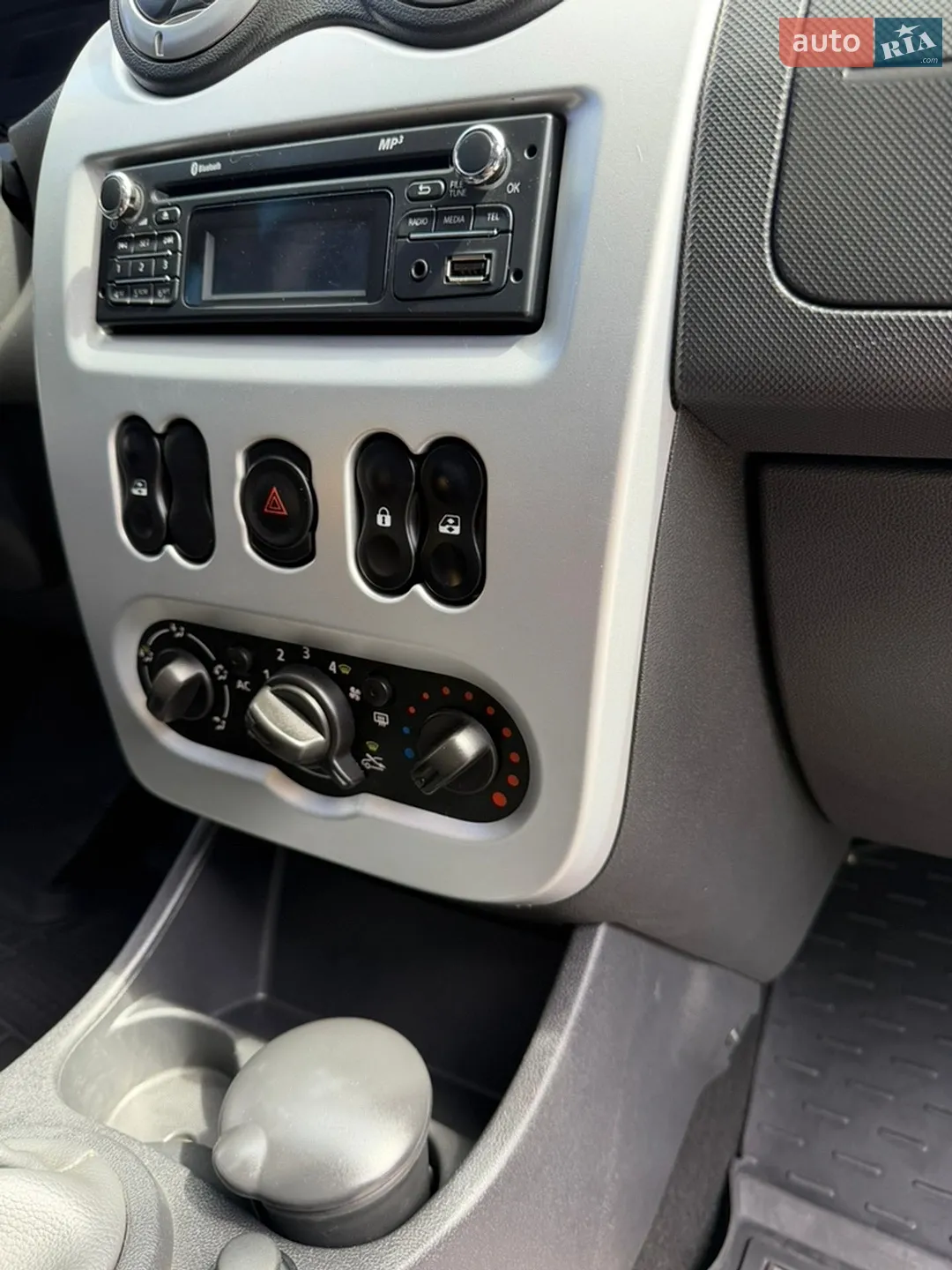 2012 Renault Sandero - мініатюра 27