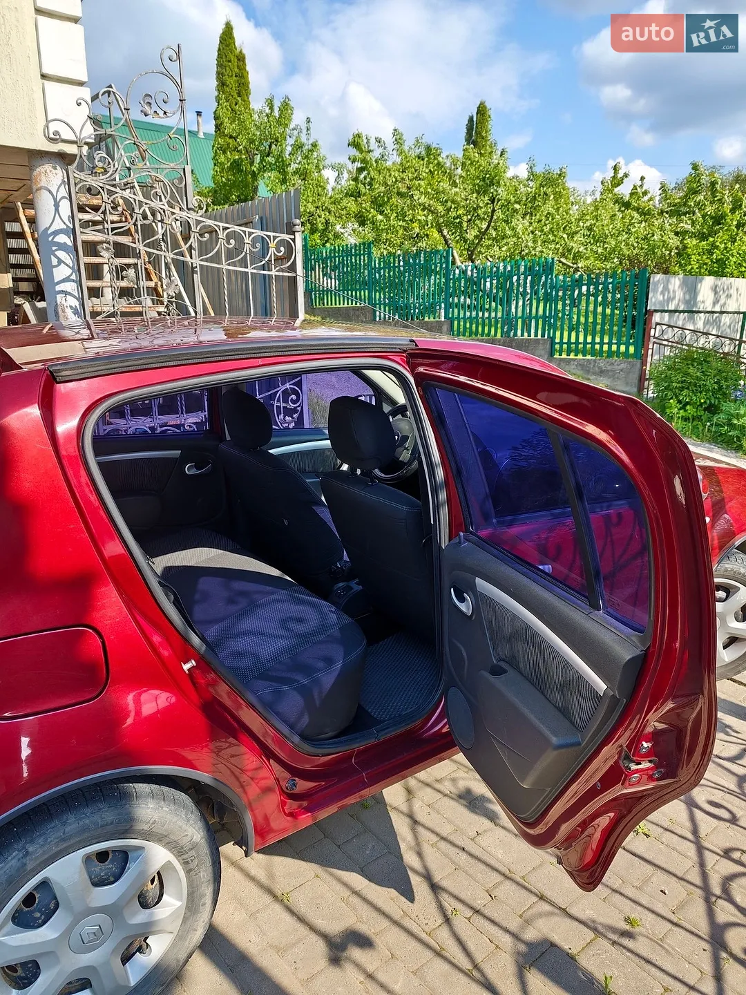 2011 Renault Sandero - мініатюра 15