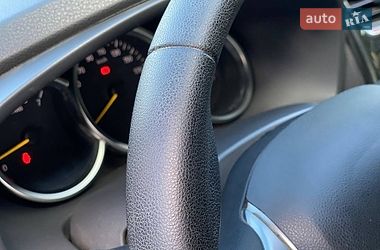 Хэтчбек Renault Sandero 2017 в Днепре фото 12 Хэтчбек Renault Sandero 2017 в Днепре