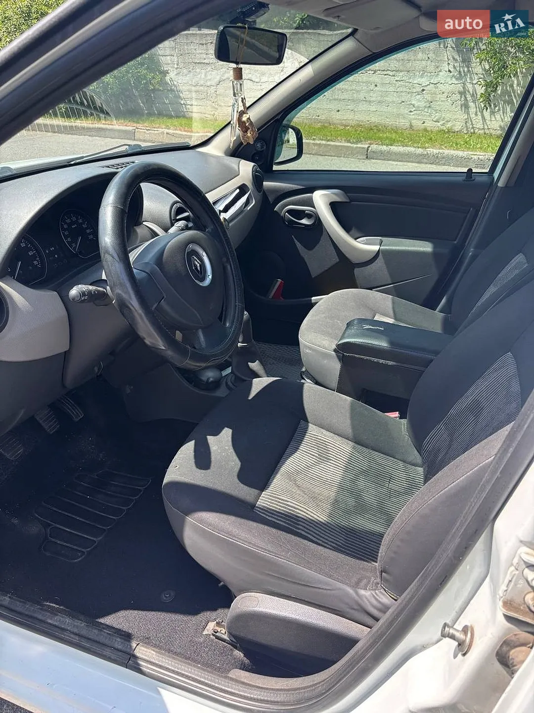 2011 Renault Sandero - мініатюра 9