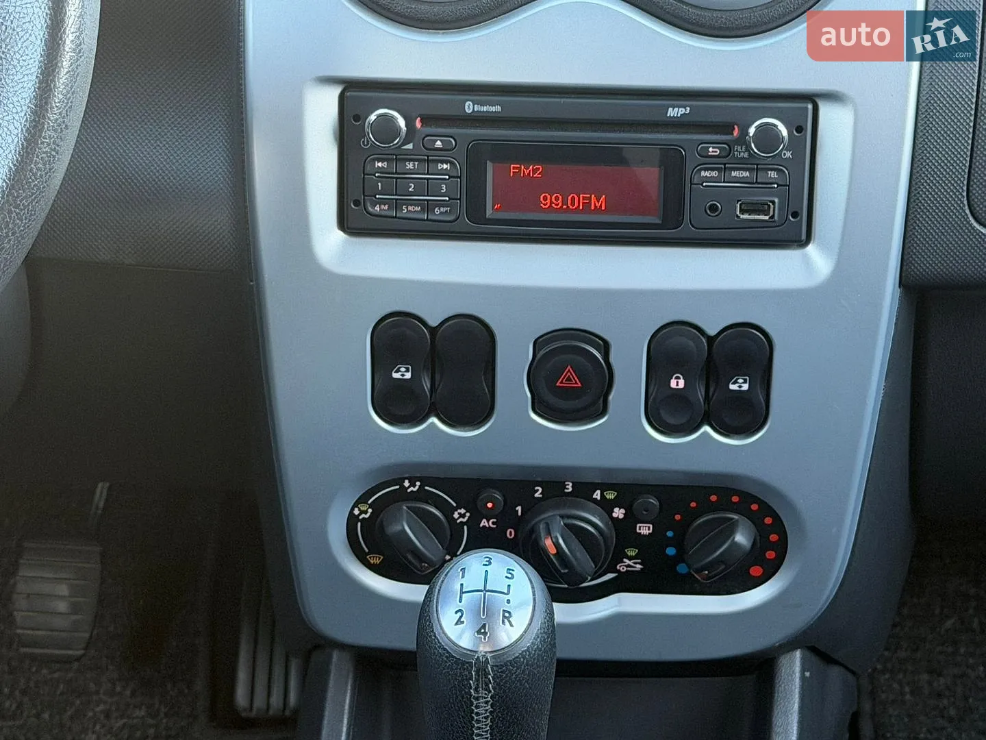 2012 Renault Sandero - мініатюра 15