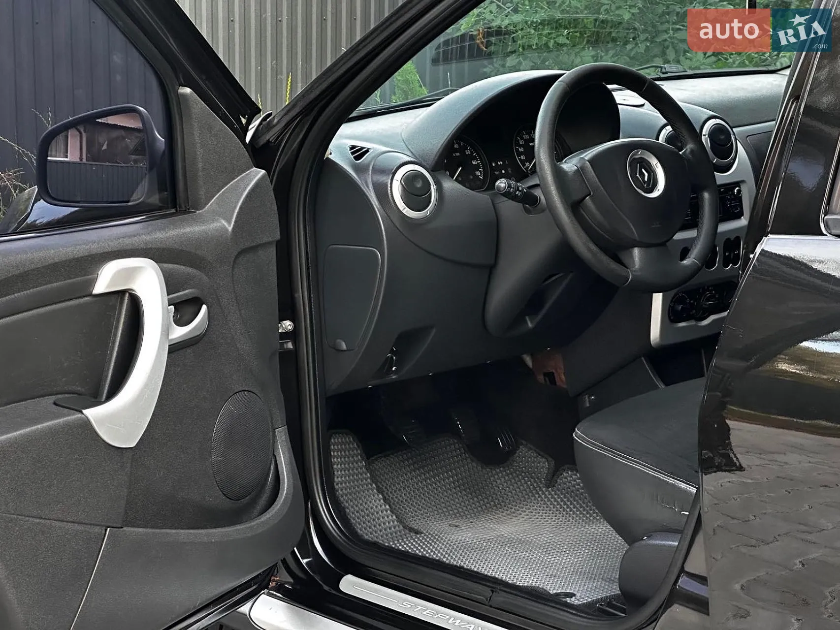 2012 Renault Sandero - мініатюра 10