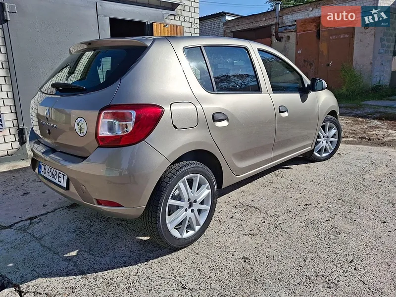 Renault Sandero 2013