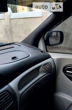 Мінівен Renault Scenic RX4 2002 в 
