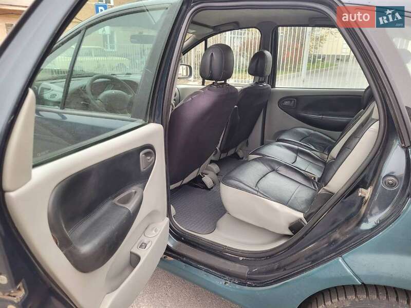 Минивэн Renault Scenic RX4 2000 в Киеве