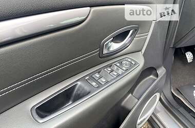 Минивэн Renault Scenic XMOD 2013 в 