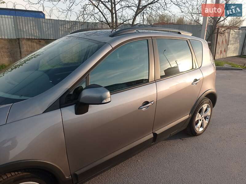 Минивэн Renault Scenic XMOD 2013 в Виннице