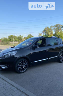 Минивэн Renault Scenic XMOD 2013 в 