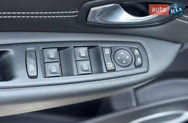 Минивэн Renault Scenic XMOD 2013 в 