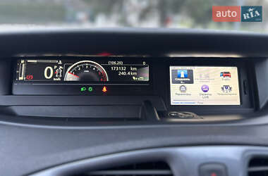 Минивэн Renault Scenic XMOD 2013 в 