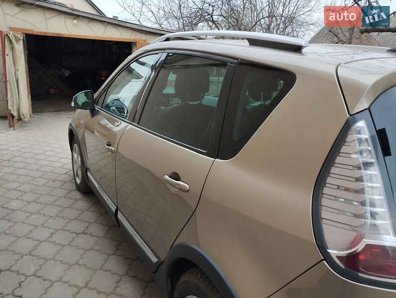 Мінівен Renault Scenic XMOD 2013 в Млиніві
