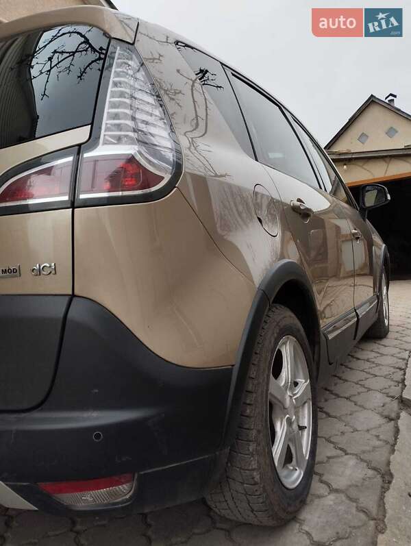 Мінівен Renault Scenic XMOD 2013 в Млиніві