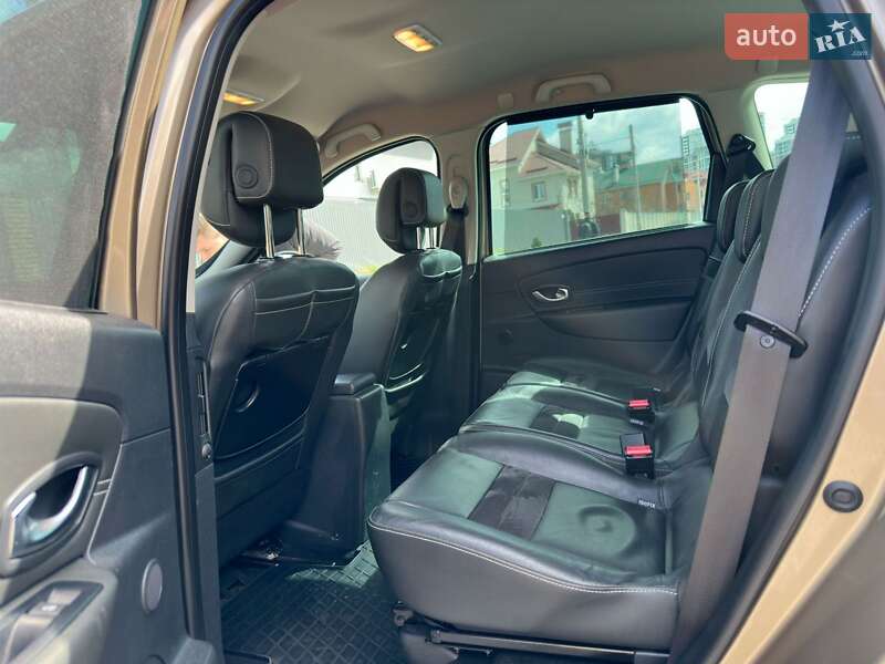 Минивэн Renault Scenic XMOD 2013 в Киеве