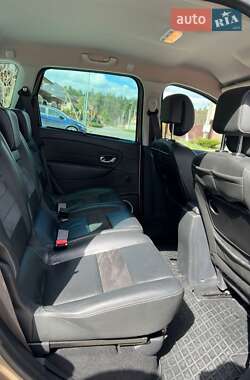 Минивэн Renault Scenic XMOD 2013 в 