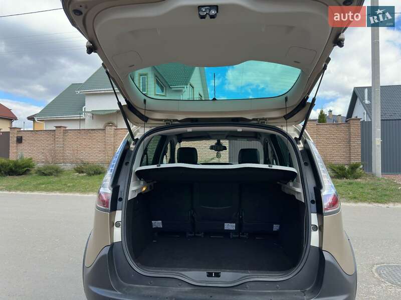 Минивэн Renault Scenic XMOD 2013 в Киеве