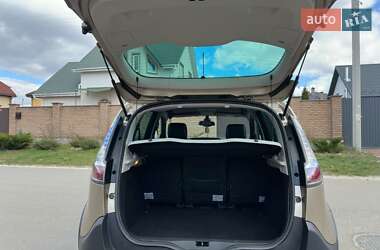 Минивэн Renault Scenic XMOD 2013 в 