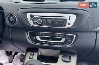 Минивэн Renault Scenic XMOD 2013 в 