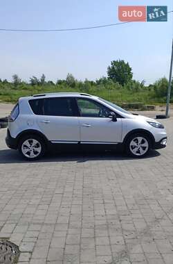 Минивэн Renault Scenic XMOD 2013 в 