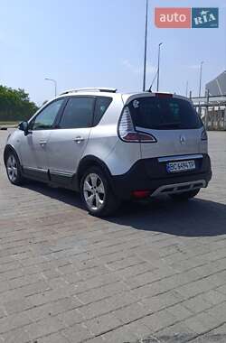 Минивэн Renault Scenic XMOD 2013 в 