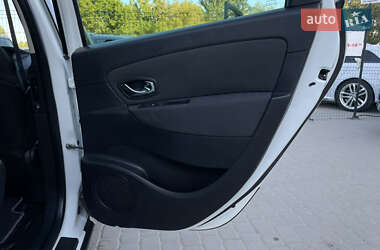 Минивэн Renault Scenic XMOD 2013 в 