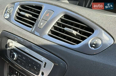 Мінівен Renault Scenic XMOD 2014 в 