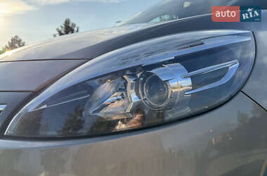 Минивэн Renault Scenic XMOD 2016 в 