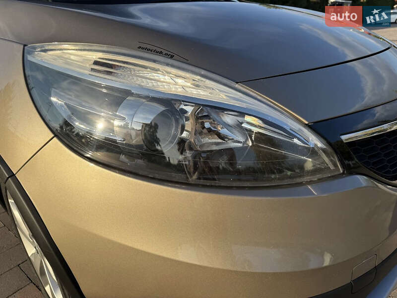 Минивэн Renault Scenic XMOD 2016 в Ивано-Франковске
