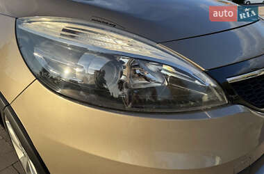 Минивэн Renault Scenic XMOD 2016 в 