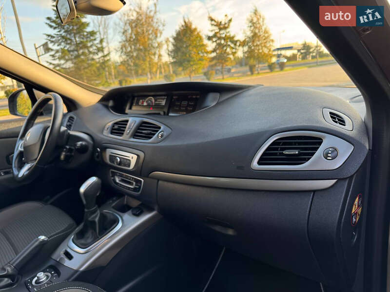 Минивэн Renault Scenic XMOD 2016 в Ивано-Франковске