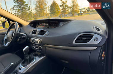 Минивэн Renault Scenic XMOD 2016 в 