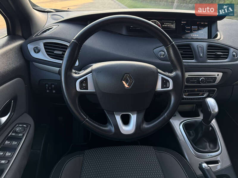 Минивэн Renault Scenic XMOD 2016 в Ивано-Франковске