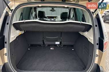 Минивэн Renault Scenic XMOD 2015 в 