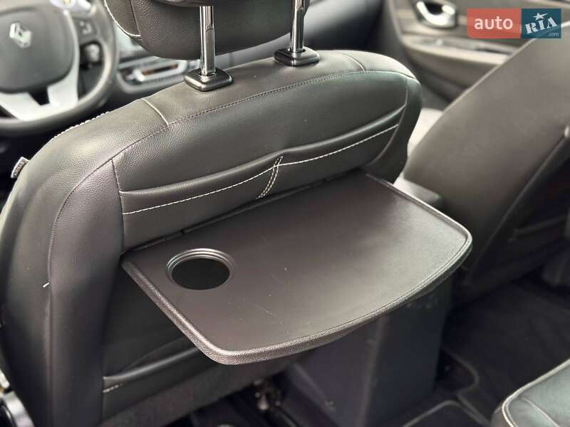 Мінівен Renault Scenic XMOD 2015 в Луцьку