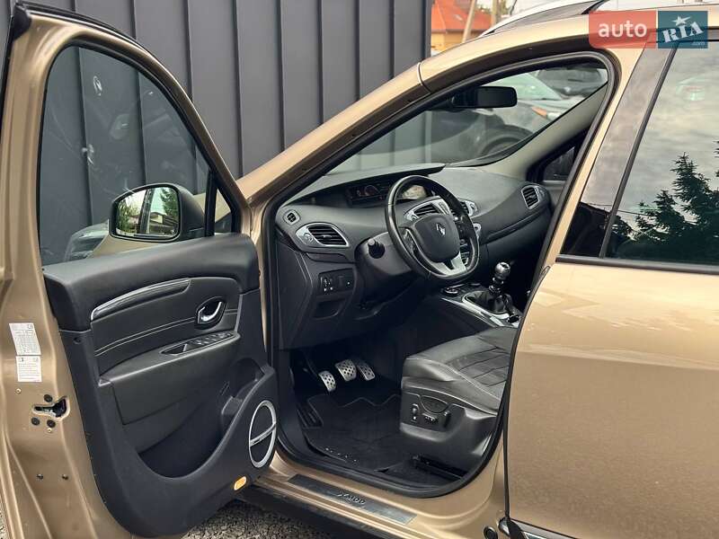 Мінівен Renault Scenic XMOD 2015 в Луцьку
