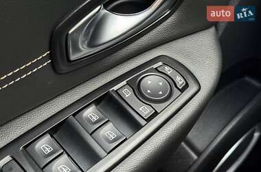 Минивэн Renault Scenic XMOD 2015 в 