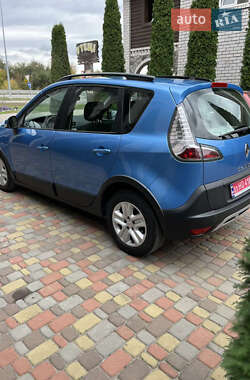 Минивэн Renault Scenic XMOD 2013 в 