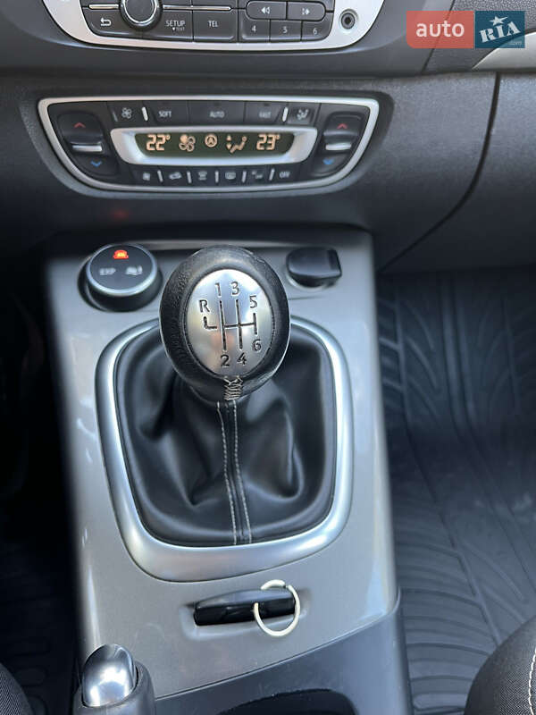 Мінівен Renault Scenic XMOD 2013 в Хоролі