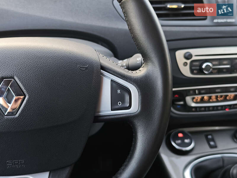 Минивэн Renault Scenic XMOD 2013 в Луцке фото 30 Минивэн Renault Scenic XMOD 2013 в Луцке